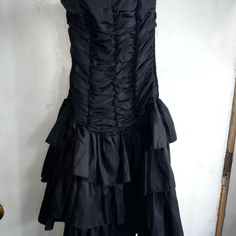 Elegant Black Ruched Dress